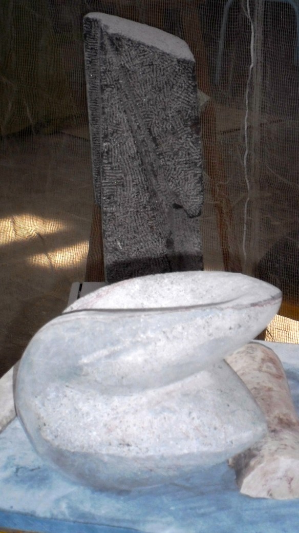 EEN ZEIKERD EN EEN EIKEL RIAN GEURTS, BEELDEN EN SCHILDERIJEN