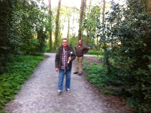 Tambour-maître, Band of Liberation, Leiden, oefenen in Het Leidse Hout, Tambour-maître stok