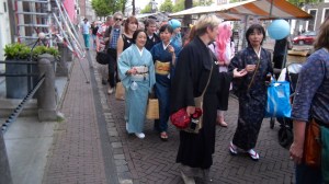 vrouw in kimono, Japan, traditioneel, kimono parade