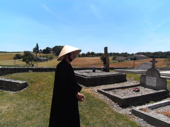 Monbos, kerkje uit de 11e eeuw, pre christenlijke afbeeldingen, heidense kerk