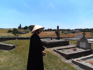 Monbos, kerkje uit de 11e eeuw, pre christenlijke afbeeldingen, heidense kerk