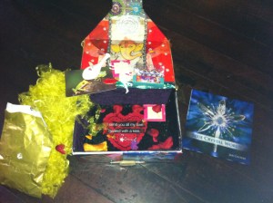 wensdoos, Ganesha, hart, gele pruik