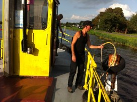 veerpont,veertje Zijldijk, Warmond, knappe man