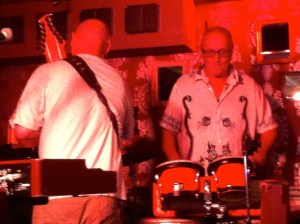 en verscholen Tjeerd Klapwijk Galactic Grooves, Rik van Boeckel, trommelen, drummen, percusionist, Tjeert Klapwijk, Ron Baggerman