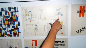 HUIS VAN ZESSEN, WEST-KINDERDIJK 89 , ALBLASSERDAM, MUSEUMWONING EN rijksmonument,architect van Eesteren, kleurenschema Theo van Doesburg