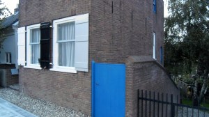 HUIS VAN ZESSEN, WEST-KINDERDIJK 89 , ALBLASSERDAM, MUSEUMWONING EN rijksmonument,architect van Eesteren, kleurenschema Theo van Doesburg