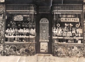 ouderwetse juwelier, etalage, zilver en goud