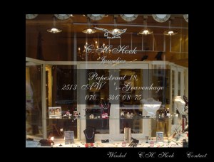 ouderwetse juwelier, etalage, zilver en goud