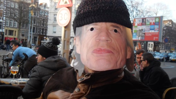 man met masker, mannen met masker, Freddy Mercuri, Mick Jagger, man met baard en masker, bril, gemaskerde mannen