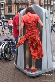 TRAVESTIE, MAN VERKLEED ALS VROUW, GEBOREN IN VERKEERD LICHAAM, transseksueel, man in vrouwenkleren