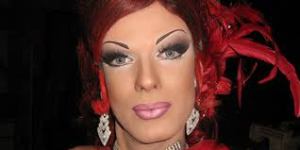 TRAVESTIE, MAN VERKLEED ALS VROUW, GEBOREN IN VERKEERD LICHAAM, transseksueel, man in vrouwenkleren