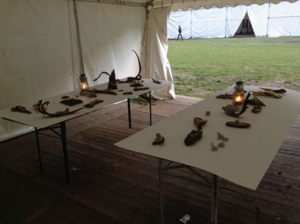 microben, Buitenkunst, kunstproject, microben van klei, klei objecten, 