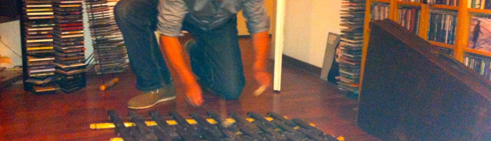 man met instument, marimba, ballofoon, muziek