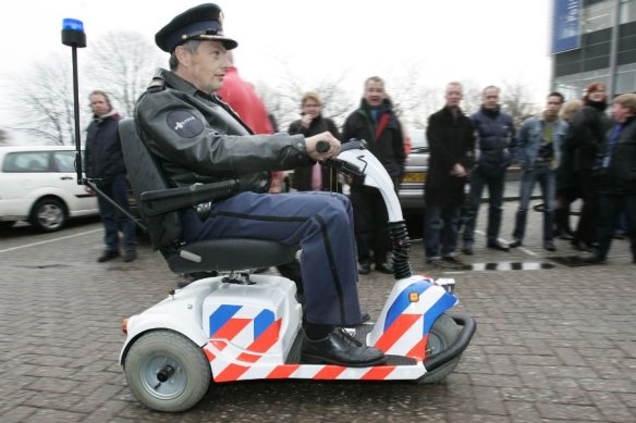 scootmobiel, grappen over scootmobiel, lachen om